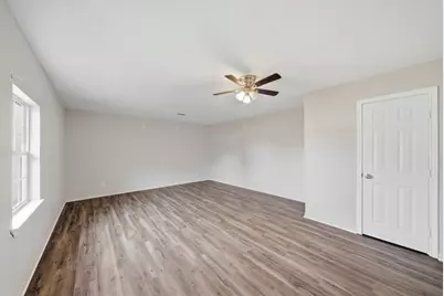 5406 Fairview Forest Drive, Houston, TX 77088 - Photo 11