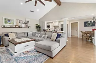 865 Nantucket Dr, Beaumont, TX 77706 - Photo 11