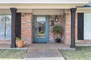 865 Nantucket Dr, Beaumont, TX 77706 - Photo 3