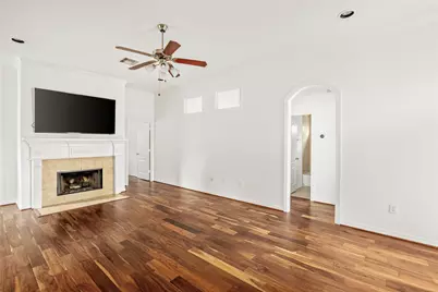 1613 Saulnier Street, Houston, TX 77019 - Photo 5