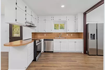 1237 Wildwood Drive, Village Mills, TX 77663 - Photo 11