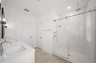 2308 Via Isa Ln, Houston, TX 77051 - Photo 11