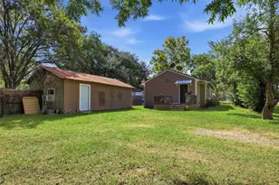 208 McPhail St, Tomball, TX 77375 - Photo 29