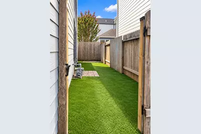 1154 W 10th Street, Houston, TX 77008 - Photo 11