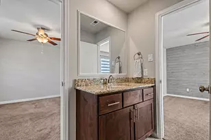 1154 W 10th St, Houston, TX 77008 - Photo 23