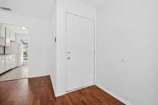 9707 Richmond Ave, Houston, TX 77042 - Photo 3
