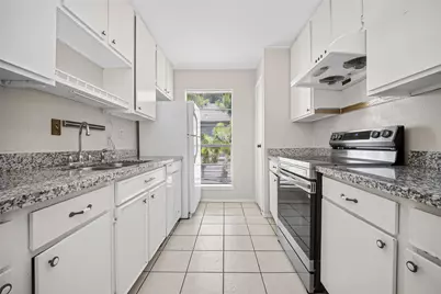 9707 Richmond Avenue #44, Houston, TX 77042 - Photo 11