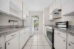9707 Richmond Ave, Houston, TX 77042 - Photo 11
