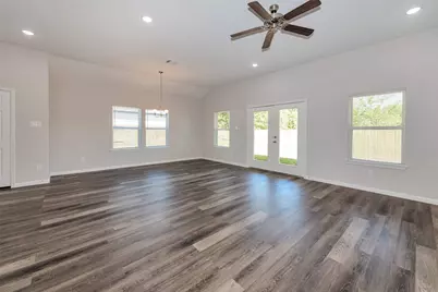 245 County Road 5017, Cleveland, TX 77327 - Photo 13