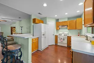 9627 Oldenburg Ln, Houston, TX 77065 - Photo 17