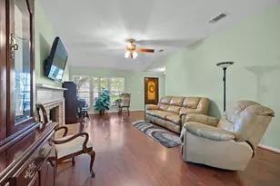 9627 Oldenburg Ln, Houston, TX 77065 - Photo 13