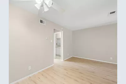 2012 Brun Street #E, Houston, TX 77019 - Photo 11