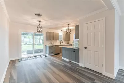 1309 W Lang Street, Alvin, TX 77511 - Photo 3