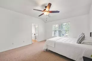 78 South Blue Creek Ct, The Woodlands, TX 77382 - Photo 9