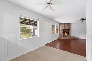 430 Eastwood Dr, New Caney, TX 77357 - Photo 9