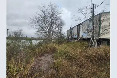 3007 Cr-807A, Angleton, TX 77515 - Photo 7