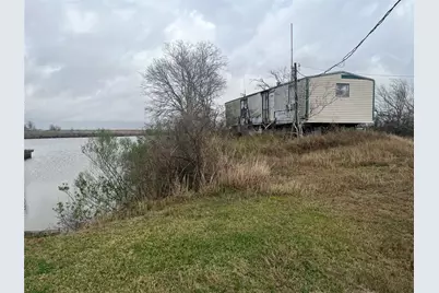 3007 Cr-807A, Angleton, TX 77515 - Photo 29