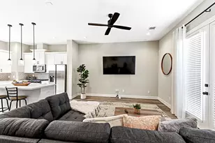 1329 Buescher Dr, Houston, TX 77043 - Photo 27