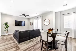 1329 Buescher Dr, Houston, TX 77043 - Photo 3