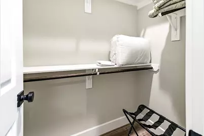 1329 Buescher Drive, Houston, TX 77043 - Photo 31