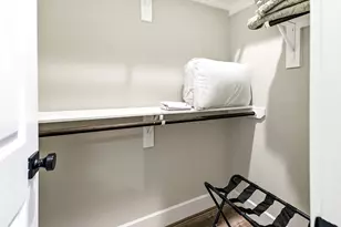 1329 Buescher Dr, Houston, TX 77043 - Photo 31