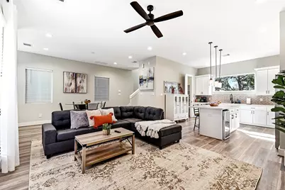 1329 Buescher Drive, Houston, TX 77043 - Photo 23