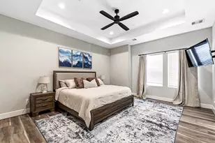 1329 Buescher Dr, Houston, TX 77043 - Photo 33