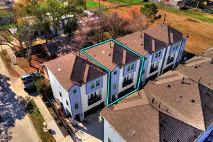 1329 Buescher Dr, Houston, TX 77043 - Photo 45