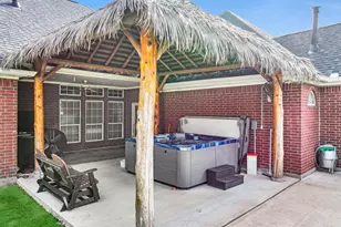 520 Meadow Ln, Winnie, TX 77665 - Photo 43