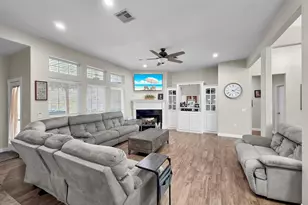 520 Meadow Ln, Winnie, TX 77665 - Photo 31