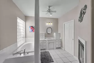 520 Meadow Ln, Winnie, TX 77665 - Photo 29