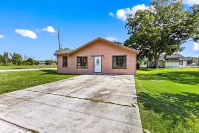 3201 Avenue F, Dickinson, TX 77539 - Photo 5