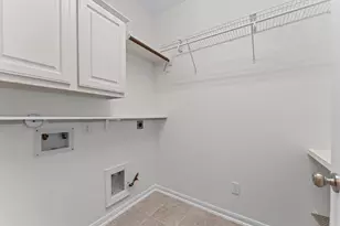2411 Clippers Square, Houston, TX 77058 - Photo 9