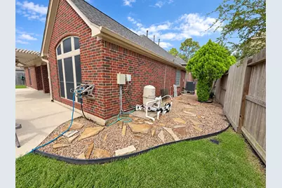 1062 Cayman Bend Lane, League City, TX 77573 - Photo 47