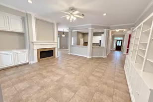 1062 Cayman Bend Ln, League City, TX 77573 - Photo 5