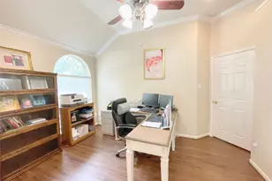 1914 Windy Park Dr, Houston, TX 77339 - Photo 27
