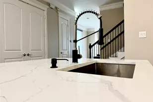 1206 W 14th St, Houston, TX 77008 - Photo 25