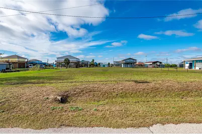 955 S Selwyn Road, Crystal Beach, TX 77650 - Photo 13