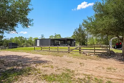 2516 Klimek Road, Fayetteville, TX 78940 - Photo 15