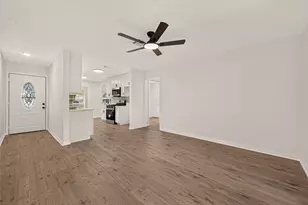 1910 Rainy River Dr, Houston, TX 77088 - Photo 3