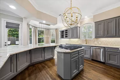 4909 Spruce Street, Bellaire, TX 77401 - Photo 3
