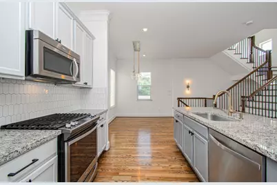 2609 Detering Street, Houston, TX 77007 - Photo 11