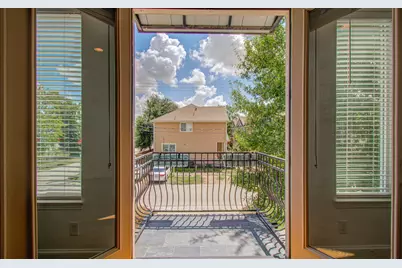 2609 Detering Street, Houston, TX 77007 - Photo 17