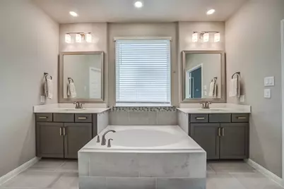 4204 Weathered Oak Drive, Houston, TX 77080 - Photo 19
