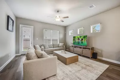 4204 Weathered Oak Drive, Houston, TX 77080 - Photo 13