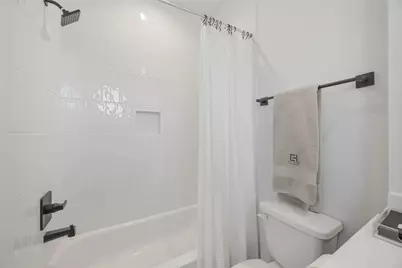 817 Thornton Road #E, Houston, TX 77018 - Photo 5