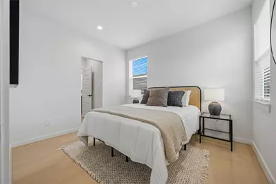 817 Thornton Road #E, Houston, TX 77018 - Photo 3