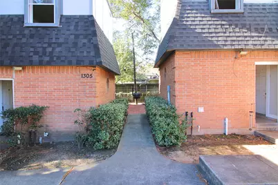 1305 Adams Street #7, Conroe, TX 77301 - Photo 9