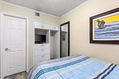 6102 Seawall Boulevard #322, Galveston, TX 77551 - Photo 9