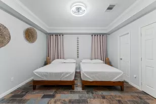 2201 Crocker St, Houston, TX 77006 - Photo 31